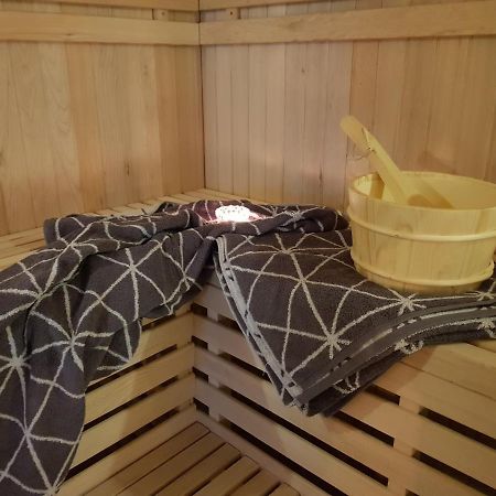 Grosse, Helle Ferienwohnung Mit 2 Balkonen Auf Dem Bauernhof In Der Lueneburger Heide Oetzen Exteriör bild