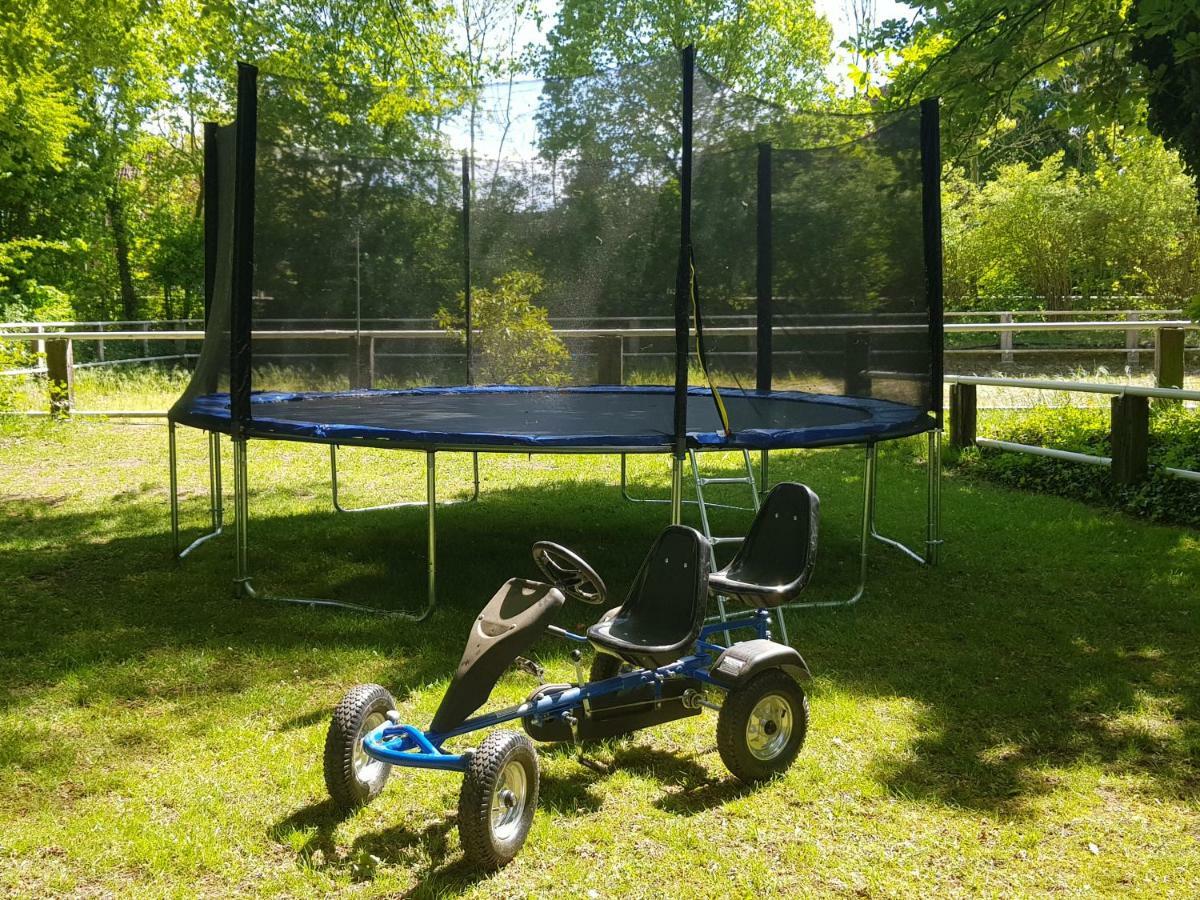 Grosse, Helle Ferienwohnung Mit 2 Balkonen Auf Dem Bauernhof In Der Lueneburger Heide Oetzen Exteriör bild