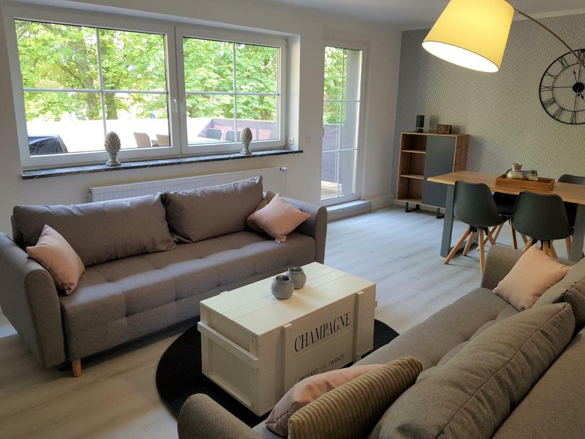 Grosse, Helle Ferienwohnung Mit 2 Balkonen Auf Dem Bauernhof In Der Lueneburger Heide Oetzen Exteriör bild