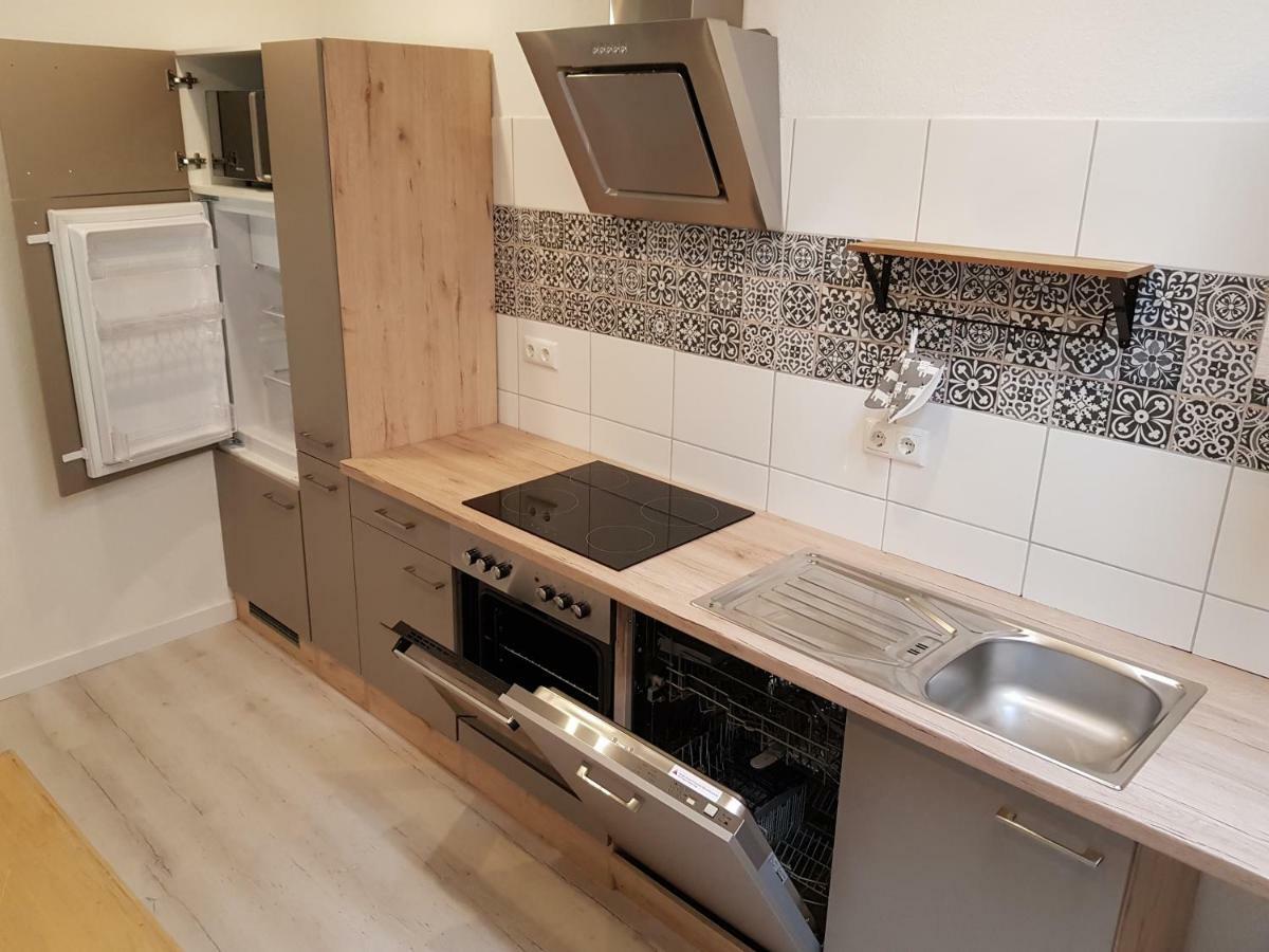Grosse, Helle Ferienwohnung Mit 2 Balkonen Auf Dem Bauernhof In Der Lueneburger Heide Oetzen Exteriör bild