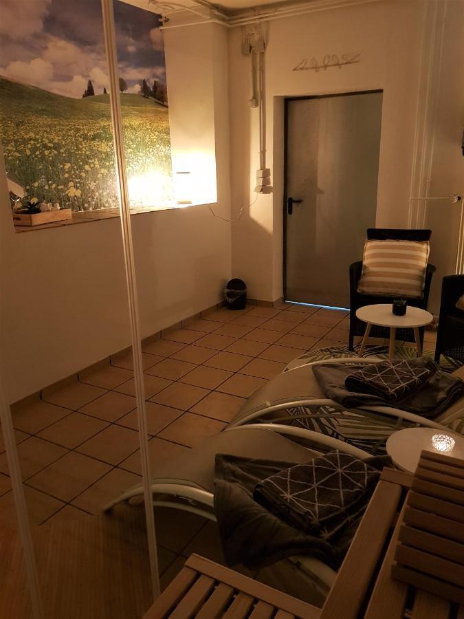 Grosse, Helle Ferienwohnung Mit 2 Balkonen Auf Dem Bauernhof In Der Lueneburger Heide Oetzen Exteriör bild