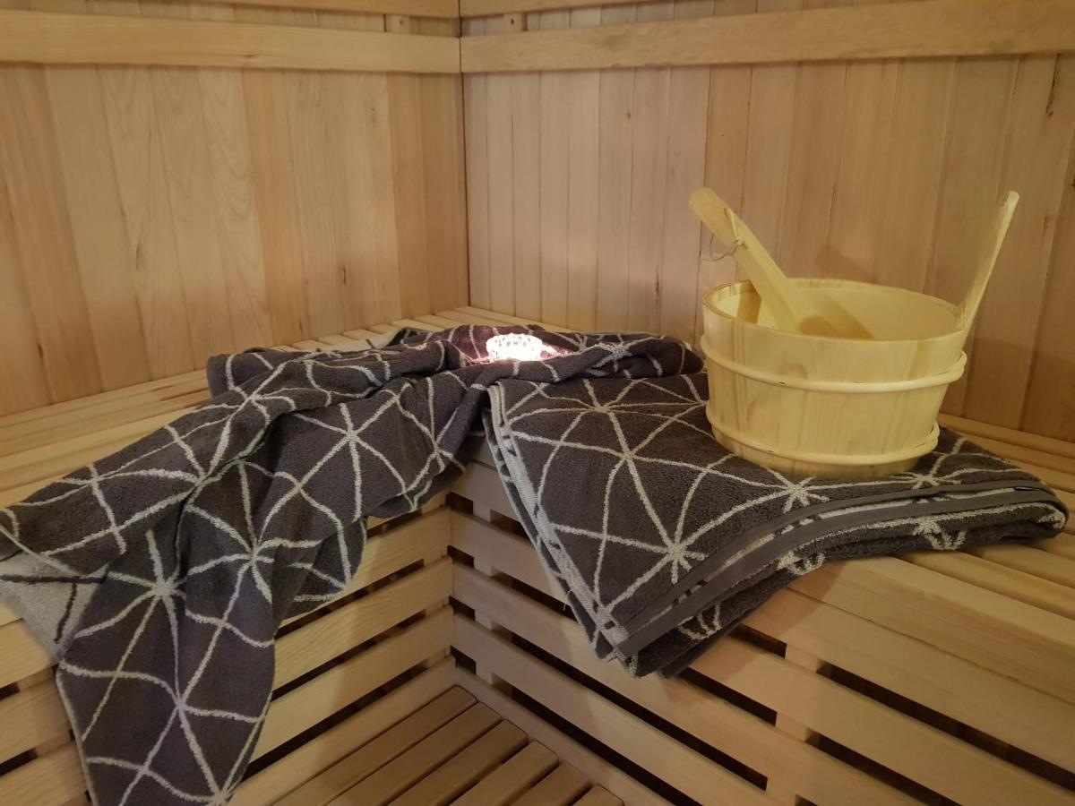 Grosse, Helle Ferienwohnung Mit 2 Balkonen Auf Dem Bauernhof In Der Lueneburger Heide Oetzen Exteriör bild